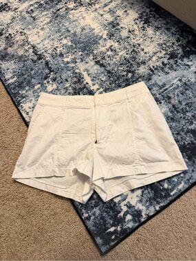 Abercrombie & Fitch White High-Rise Women's Shorts